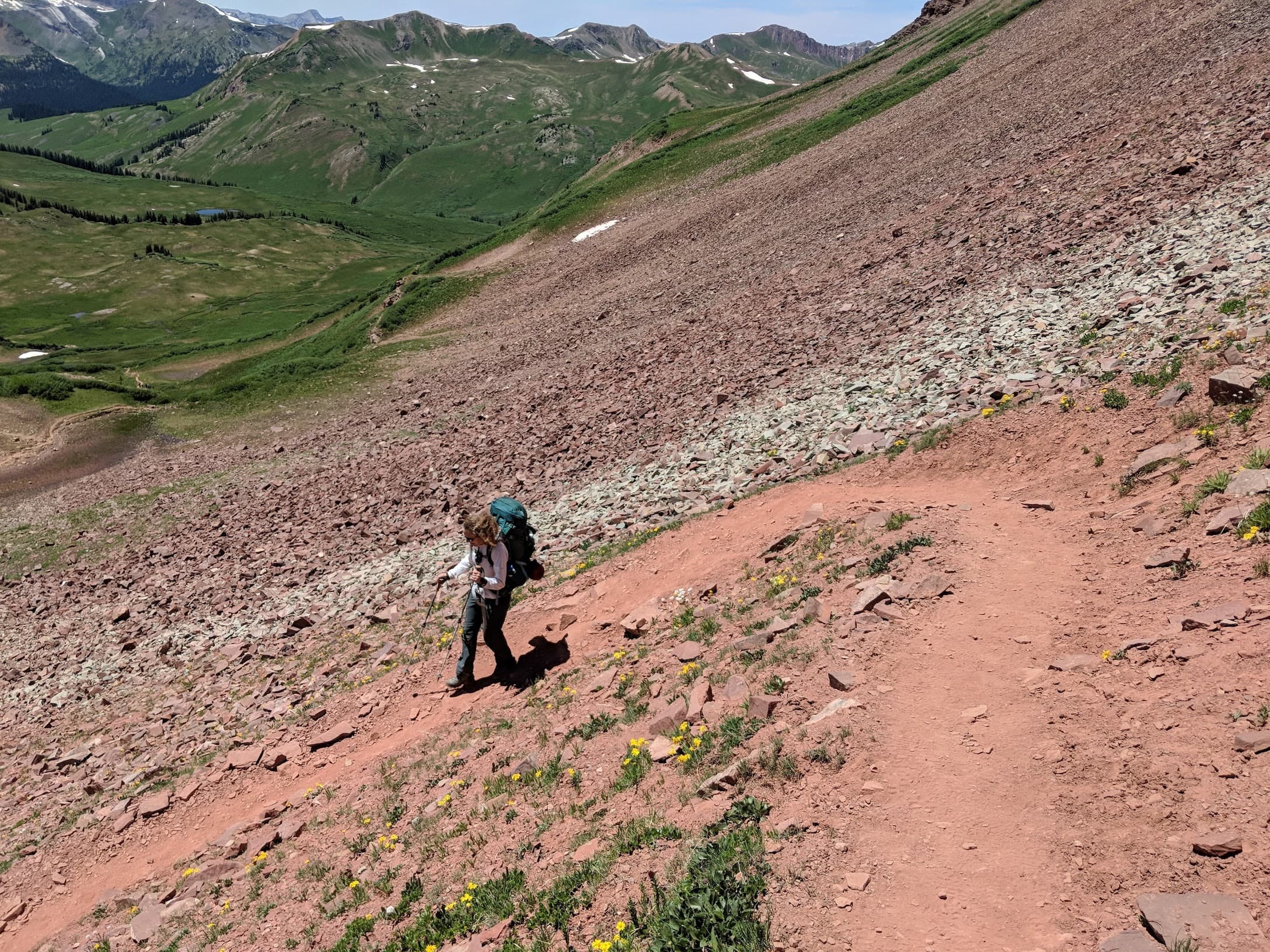 The steep descent from West Maroon pass